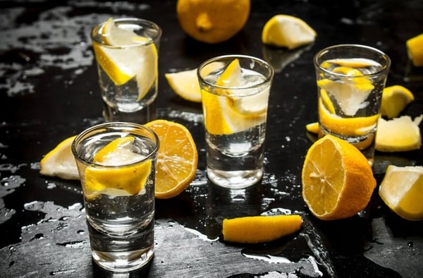 Kestävät klassiset vodkalasit 25 ml 6 kpl