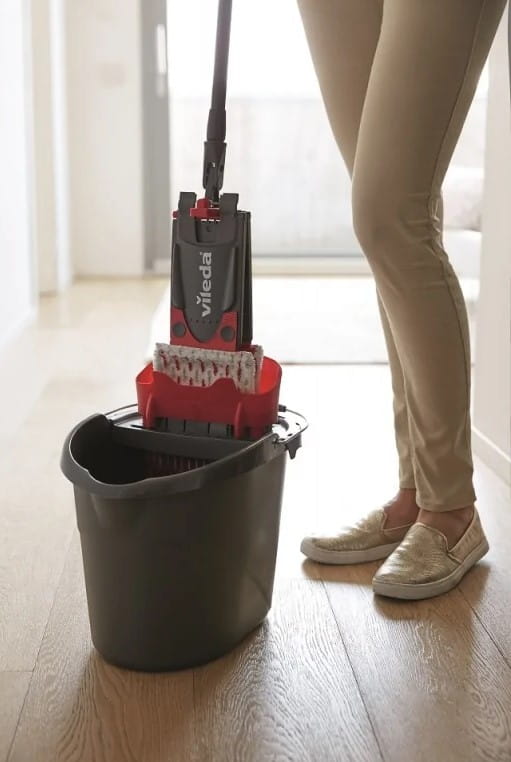 Vileda Ultrabox -moppiämpäri ja puristin