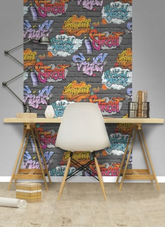 Paperitapetti graffiti-motiivilla 0,53x10 m nuorten tiili