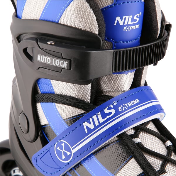 NILS EXTREME NH18366A 2i1 NAVY BLÅ RULLESKØJTER NH18366A 2i1 NAVY BLUE STØRRELSE S(31-34) NILS EXTREME RULLESKØJTER MED HOCKEYÆRM