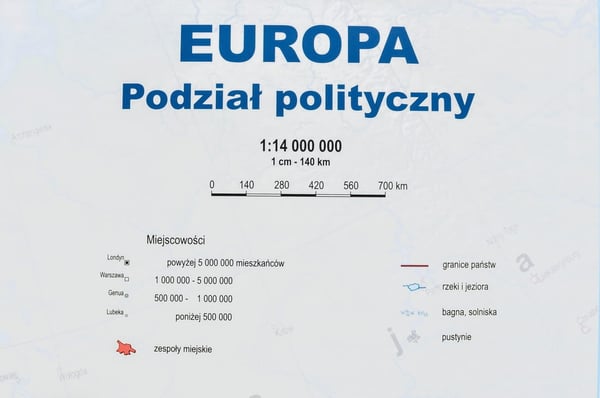 Europa. Politisk og fysisk kort. Dobbeltsidet vægkort.
