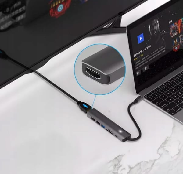 HUB 7-i-1 HS-HC703 adapter