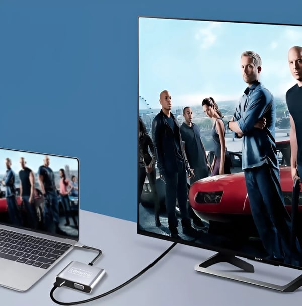 Adapterhubb USB-C 4-i-1 HDMI 4K VGA USB-adapter
