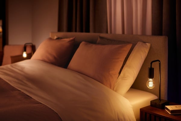 Philips Hue -filamentintelligenta lampa, White Ambiance Filament, E27