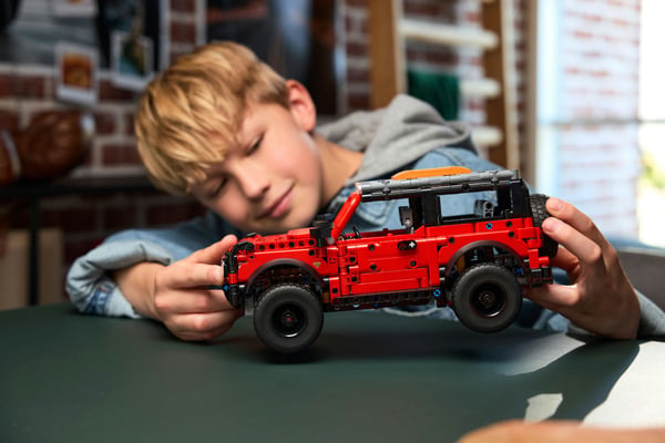 LEGO Speed Champion 42213 - Ford Bronco terrängbil