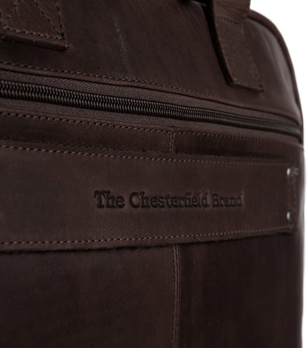 The Chesterfield Brand Calvi -datorväska för bärbar dator på 15,6 tum, brun