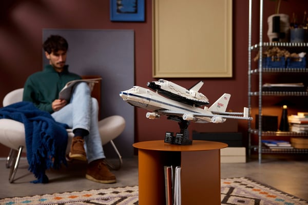 LEGO Icons 10360 - Transportflygplan för rymdfärja