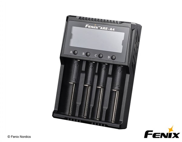 Fenix ARE-A4 -laddare