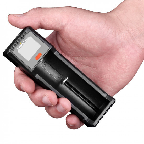 Fenix ARE-D1 -oplader