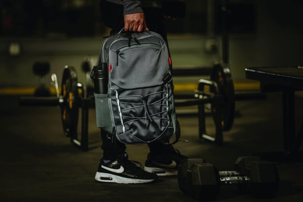 Targus Work+Play Trio 16” EcoSmart datorryggsäck, mörkgrå