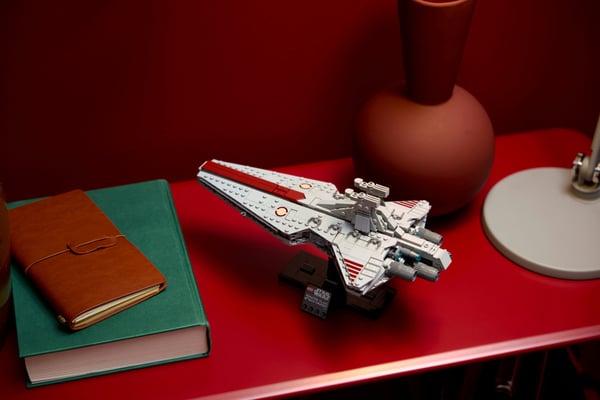 LEGO Star Wars TM 75441 Venator-klass attackkryssare