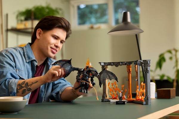 LEGO Icons 10367 Sagan om Ringen: Balrogs eldbok mini-värld