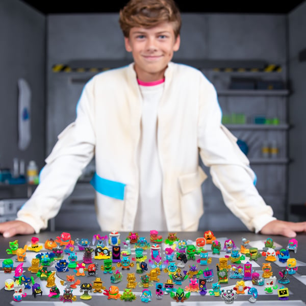 MrBeast Lab Swarms Atomic Mega Lab S2 – 12 figurer, sortiment