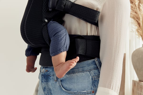 BabyBjörn Harmony 3D Mesh bärsele, svart