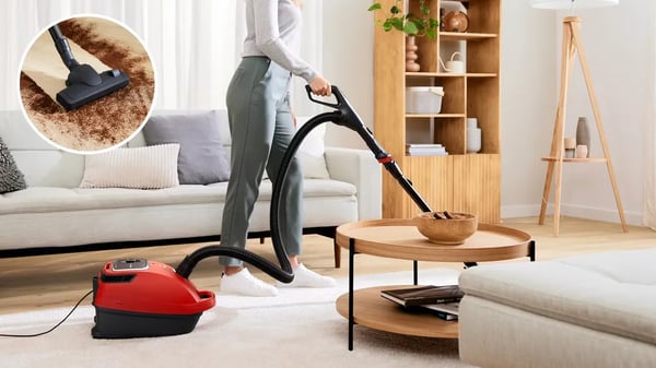 Bosch Serie 6 ProAnimal BGL6PET3 dammsugare, röd