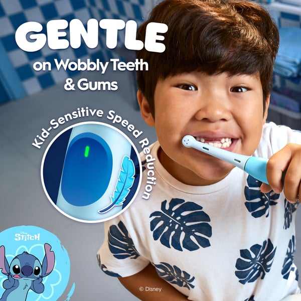 Oral-B iO Kids 6+ Disney Stitch eltandborste och resefodral