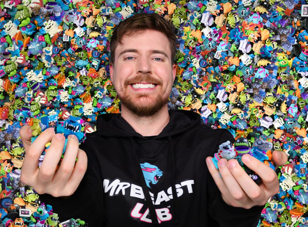 MrBeast Lab Swarms Atomic Mega Lab S2 – 12 figurer, sortiment
