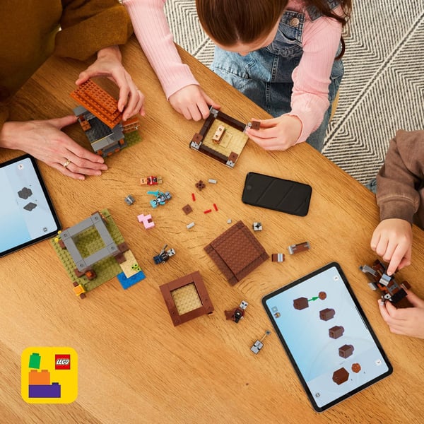 LEGO Minecraft 21278 Rövarnas främre utpost och Förintelsebadet