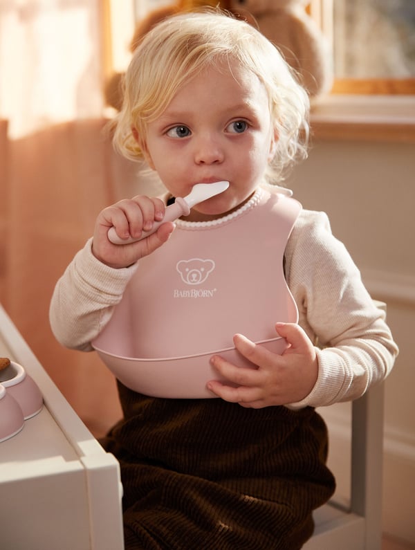 BabyBjörn Baby Bib - spisesmæk, 2 stk, Grå / Pudderrosa
