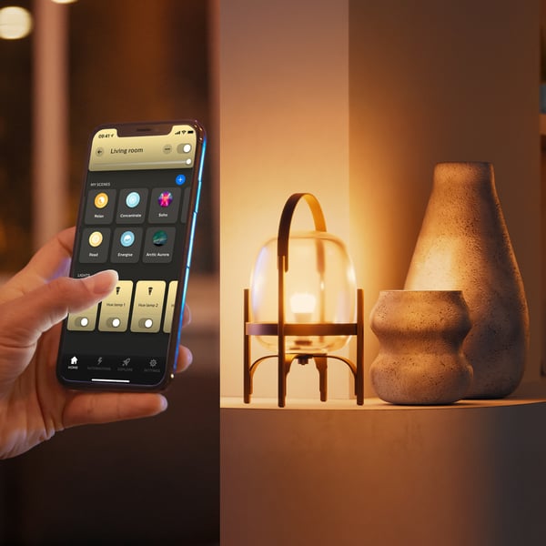 Philips Hue LED-smartlampa, Vit och färgambiance, E27, 1600 lm