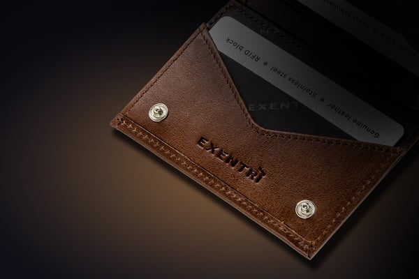 Exentri Miniwallet -plånbok, hasselnöt