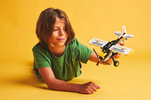 LEGO Technic 42198 – Sensitiv maskine