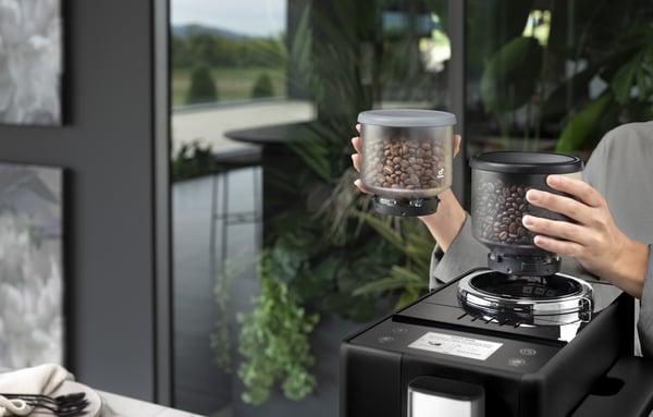 DeLonghi Rivelia EXAM440.55.B kaffemaskin, svart
