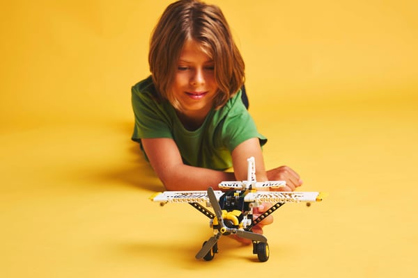 LEGO Technic 42198 – Sensitiv maskine