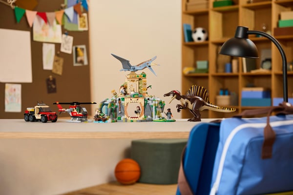 LEGO Jurassic World 76976 Spinosauriens och Quetzalcoatlus flykt