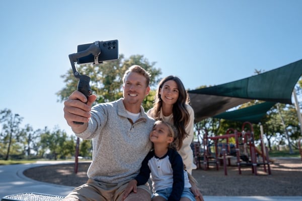 DJI Osmo Mobile 8 gimbal för mobiltelefon