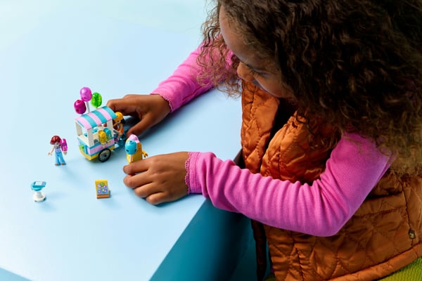 LEGO Friends 42692 Glass- och ballongstånd