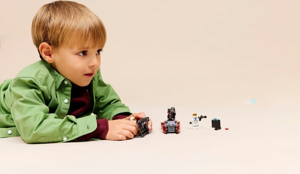 LEGO Star Wars TM 75449 Mandaloranska belägringen - stridspaket