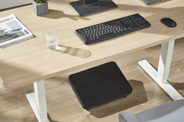 ErgoWork Footrest Pro - ergonomisk fotstöd, svart
