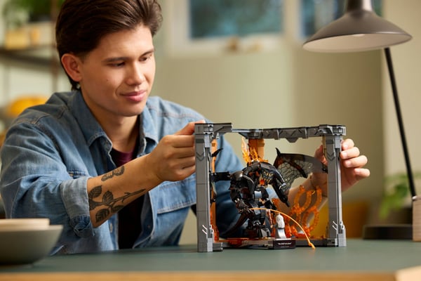 LEGO Icons 10367 Sagan om Ringen: Balrogs eldbok mini-värld