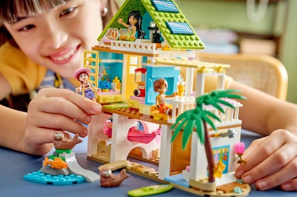 LEGO Friends 42699 Strandvilla och sälar