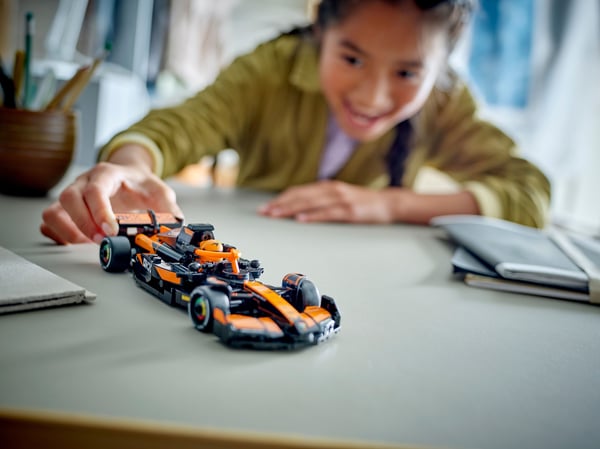 LEGO Speed Champions 77251 – McLaren F1® Team MCL38-racerbil