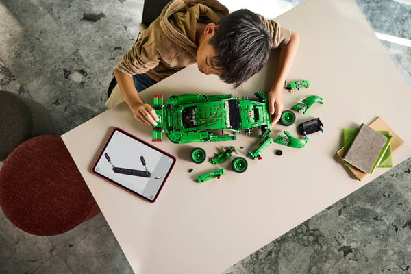 LEGO Technic 42224 Porsche 911 GT3 R REXY AO Racing-bil