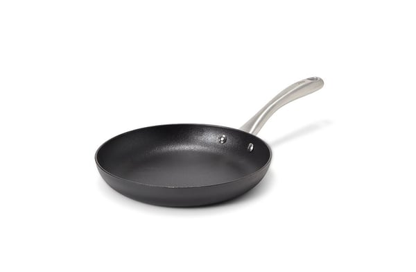 Tina Satake Cast Iron stekpanna i gjutjärn, 24 cm