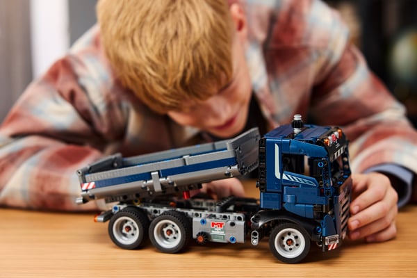 LEGO Technic 42203 – Lastbil