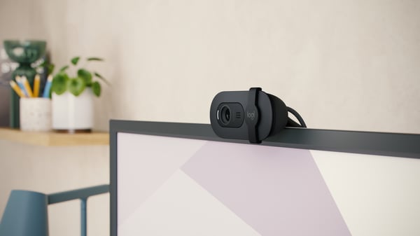 Logitech Brio 100 -webbkamera, svart