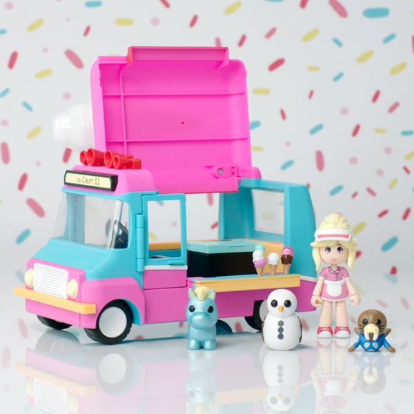 Adopt Me! Feature Vehicle Ice Cream Truck - Funky isvogn