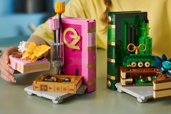 LEGO Wicked 75691 Glinda och Elphaba bokstöd