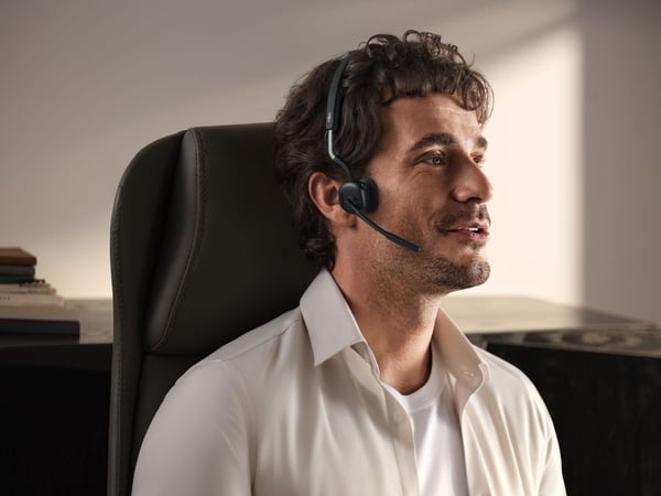 Shokz OpenMeet UC benledningshörlurar, USB-C