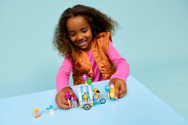 LEGO Friends 42692 Glass- och ballongstånd