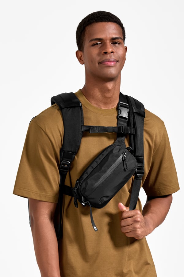 tomtoc Aviator-T33 bröstväska, 1,5 l, svart