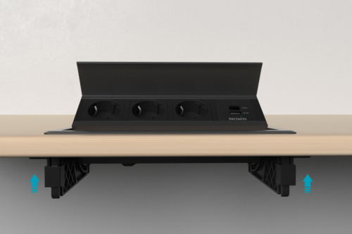 DELTACO indbygget strømafbryder, udsparingsklar, 3 stik, 1x21W A+C USB-oplader, GST18-tilslutning
