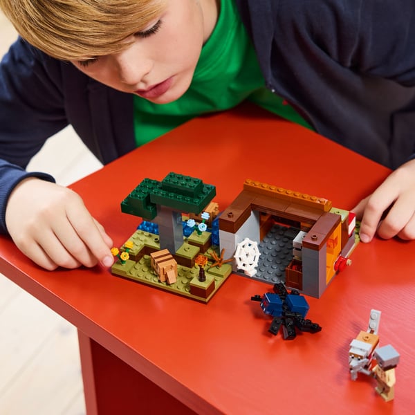 LEGO Minecraft 21269 – Gräshoppsgruvan