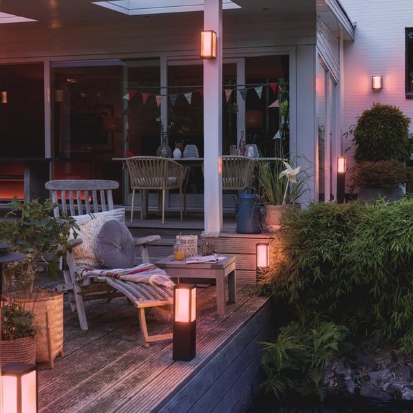 Philips Hue Impress Outdoor -smarthallampa, smal, antracit, för utomhusbruk, 24 cm, 1200 lm