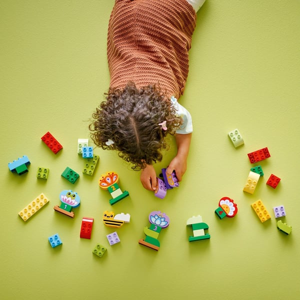 LEGO DUPLO Stad 10444 – Fantasiträdgård och roliga blommor
