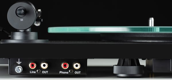 Pro-Ject T1 EVO Phono skivspelare, pianolack